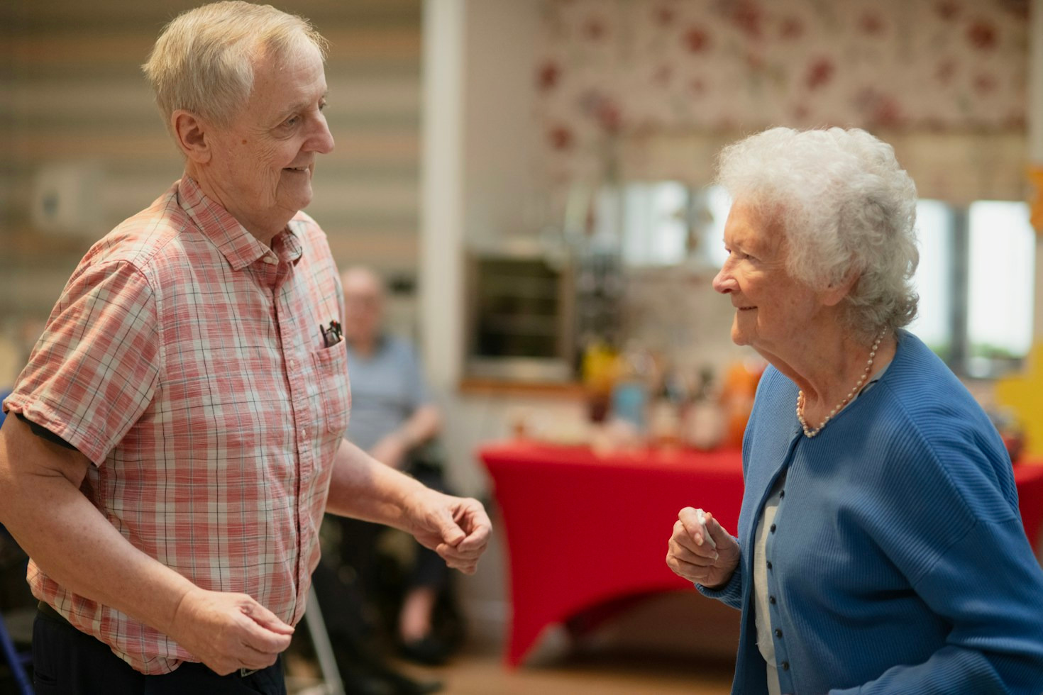 Understanding the Early Warning Signs of Hearing Loss